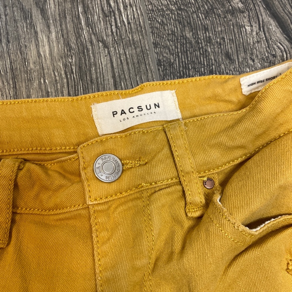 PacSun High Rise Shorts💛 - Picture 2 of 7